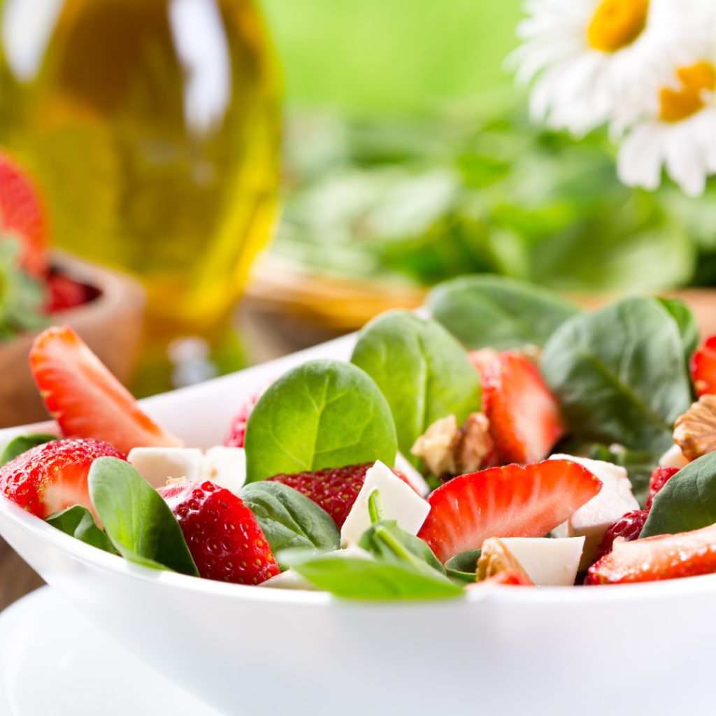 Ziegenkäse-Salat mit Erdbeeren - Heinrichsthaler